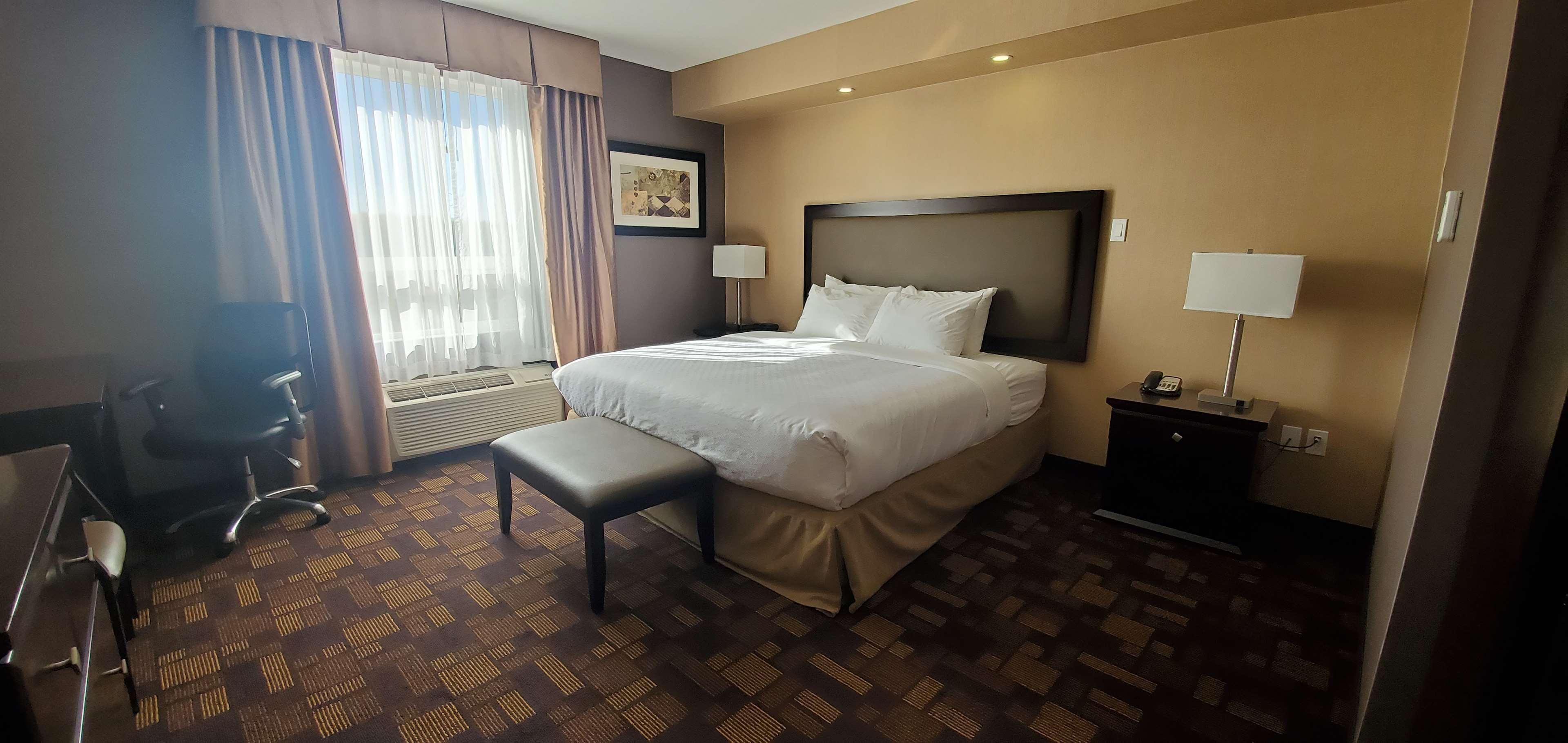 Best Western Harvest Inn & Suites Grand Forks Eksteriør billede