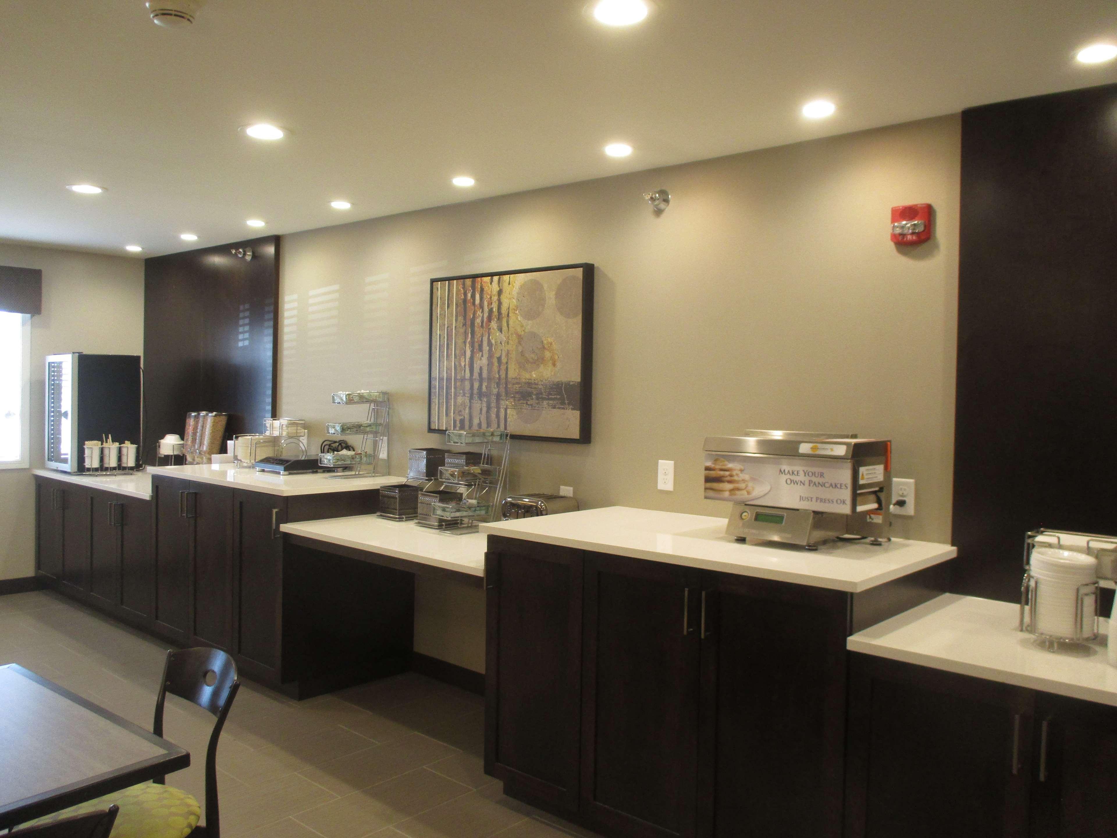Best Western Harvest Inn & Suites Grand Forks Eksteriør billede