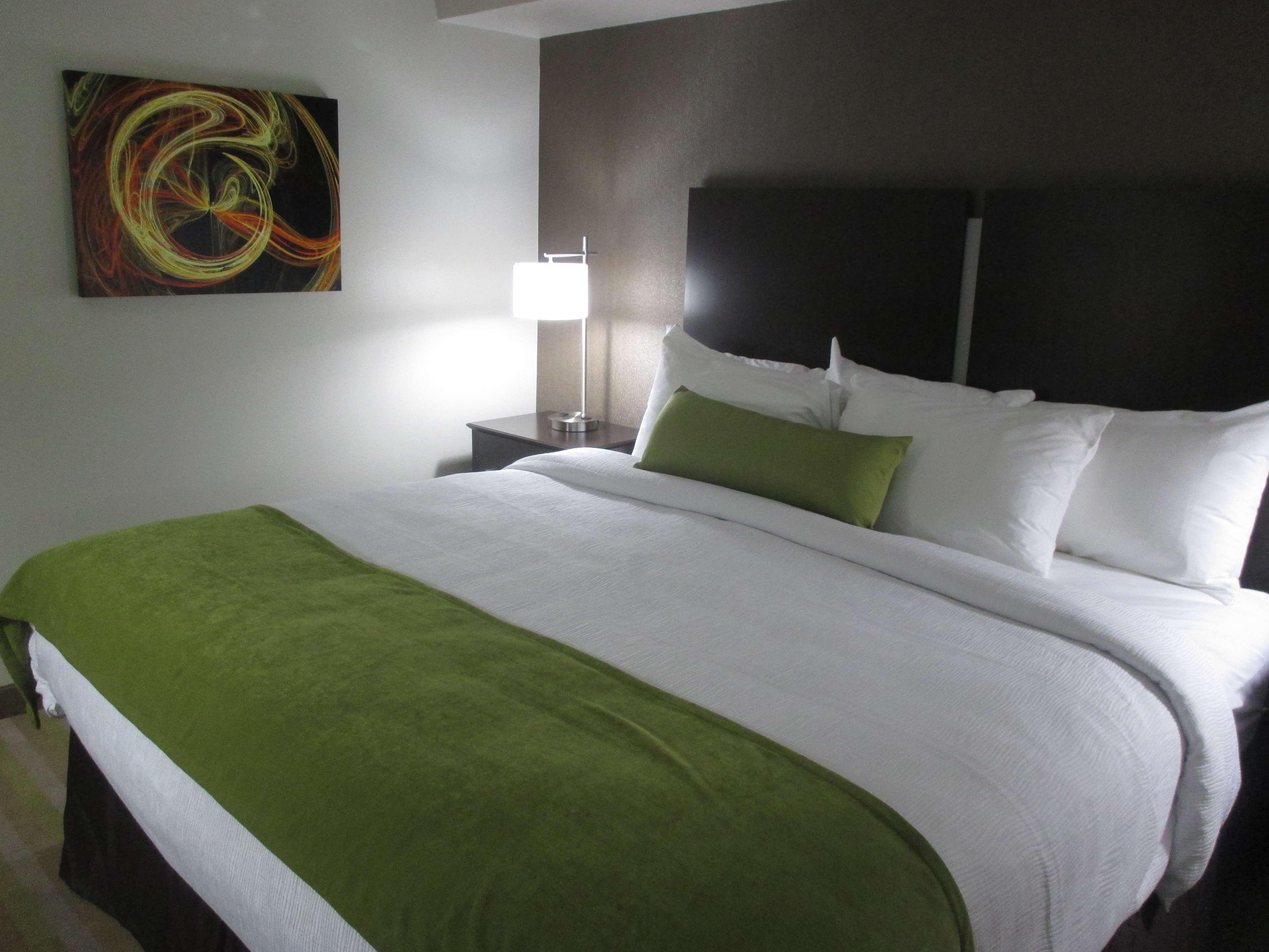 Best Western Harvest Inn & Suites Grand Forks Eksteriør billede