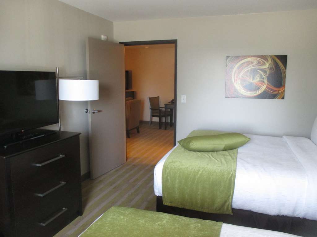 Best Western Harvest Inn & Suites Grand Forks Værelse billede