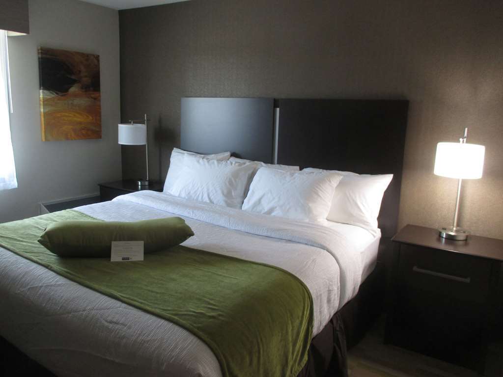Best Western Harvest Inn & Suites Grand Forks Værelse billede