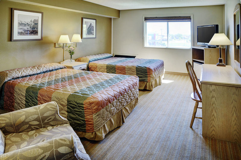 Best Western Harvest Inn & Suites Grand Forks Eksteriør billede