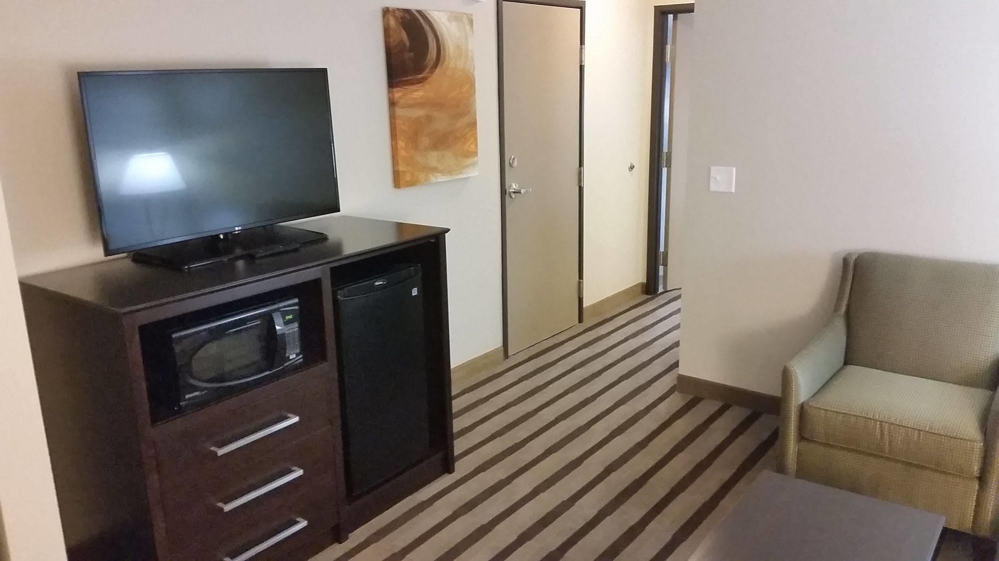 Best Western Harvest Inn & Suites Grand Forks Eksteriør billede