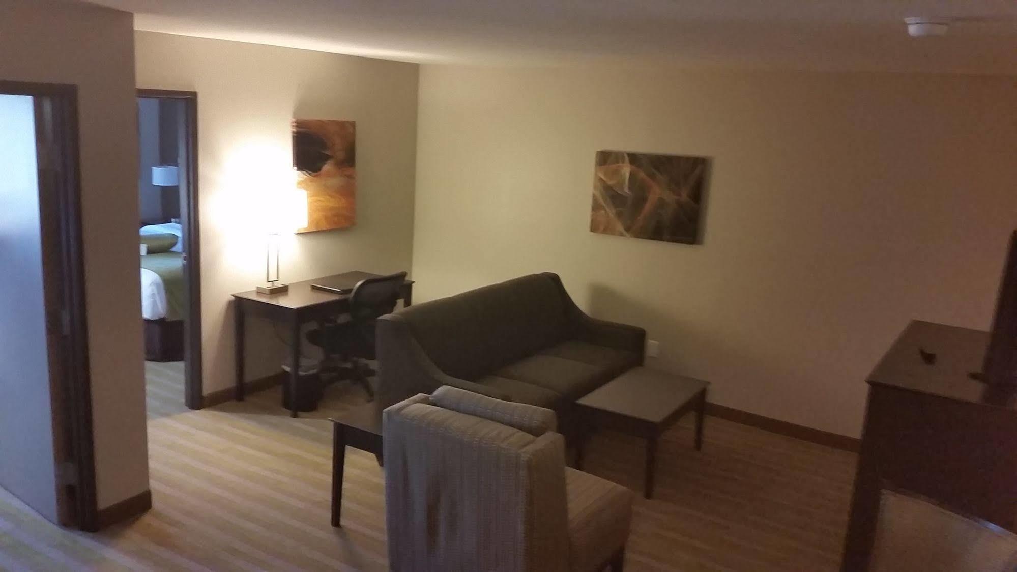 Best Western Harvest Inn & Suites Grand Forks Eksteriør billede